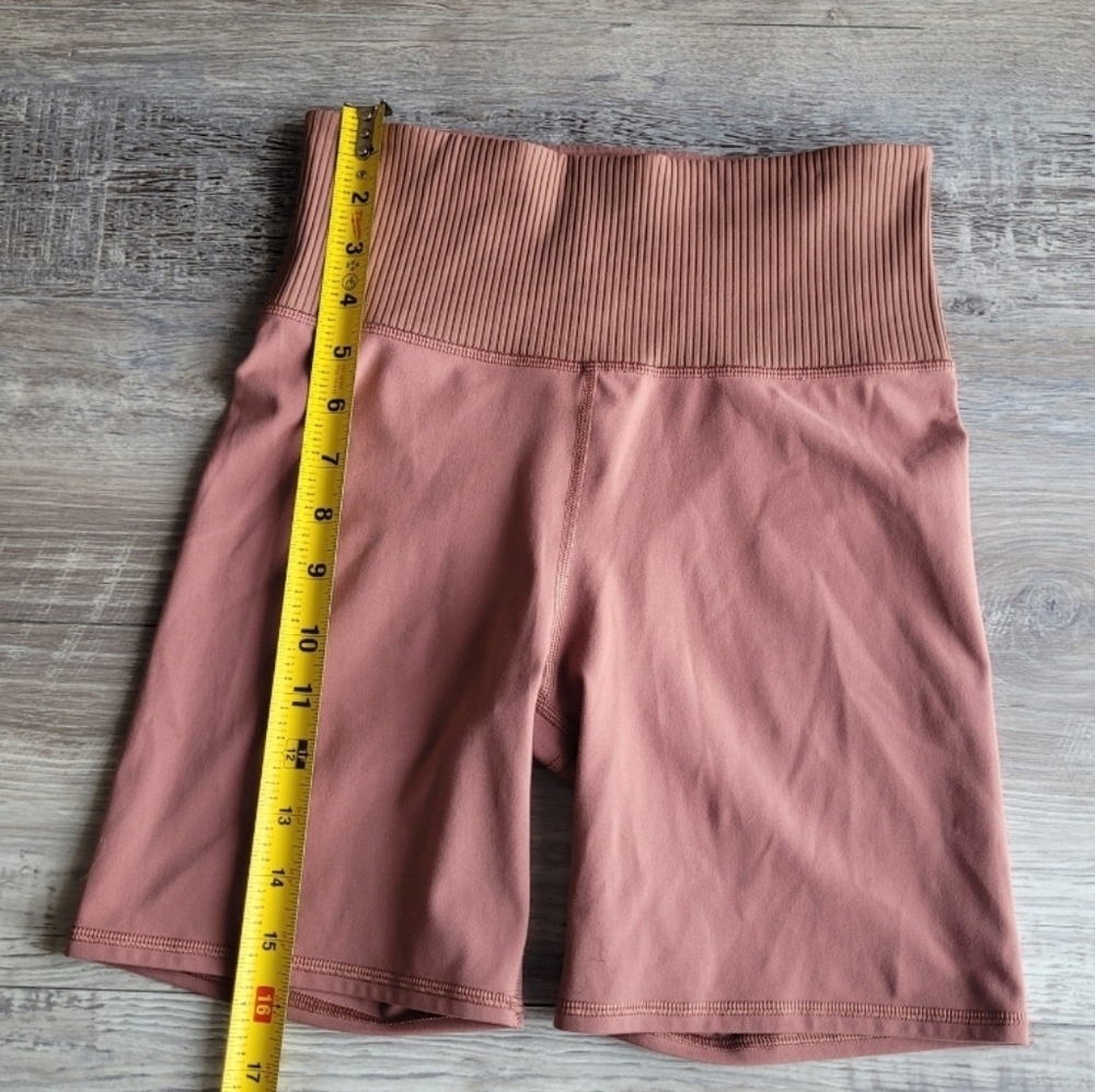 Vuori Rib Studio Shorts - Picture 3 of 6